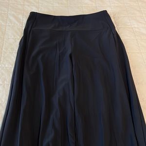 Athlete wide leg pants